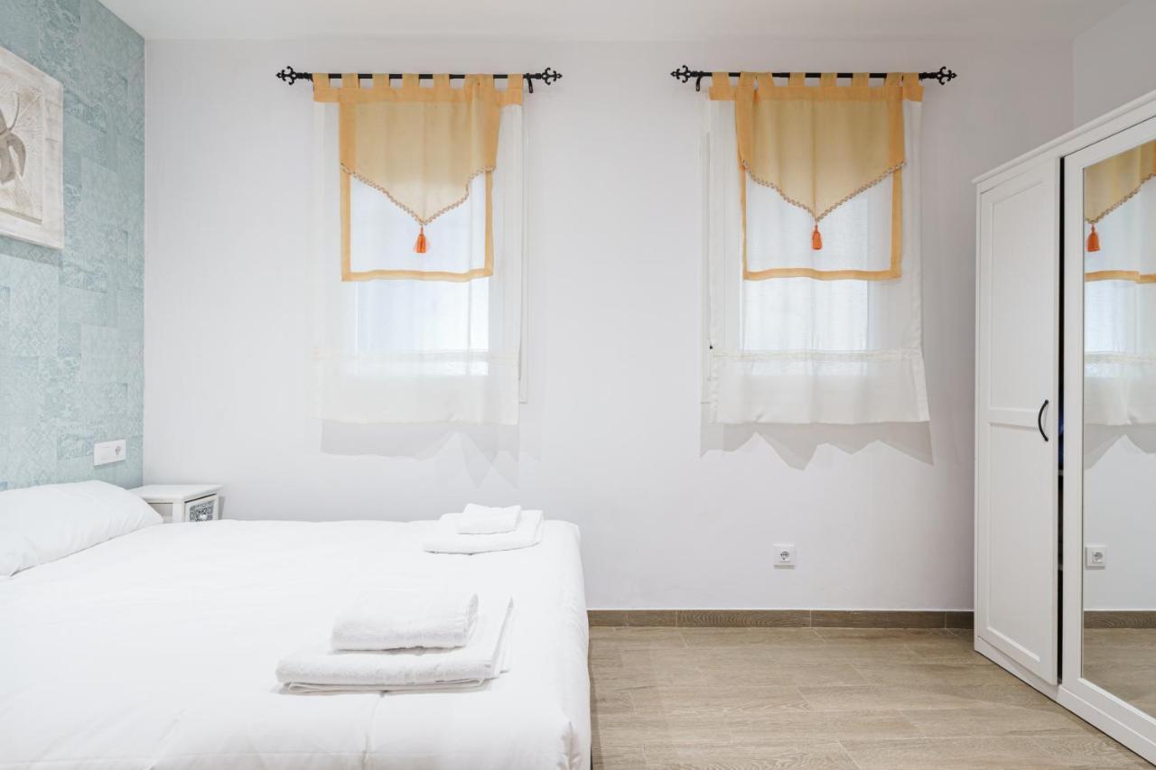 Homeabout Atocha Apartment Madrid Bagian luar foto